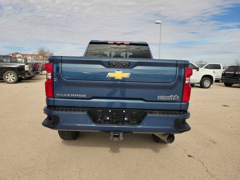 Used 2024 Chevrolet Silverado 2500 High Country w/ Technology Package image 5