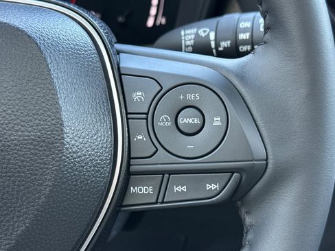 New 2026 Toyota Corolla Cross LE w/ Moonroof Package FWD image 27