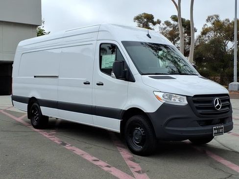 New 2026 Mercedes-Benz Sprinter 3500 image 18