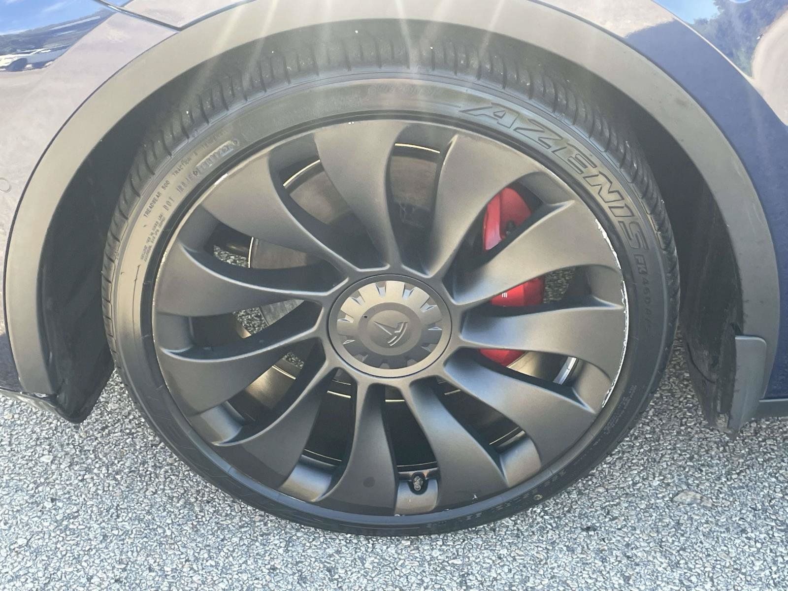 Used 2022 Tesla Model Y Performance AWD/4WD image 9