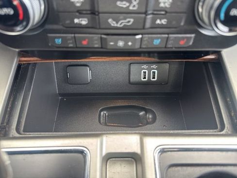 Used 2016 Ford F150 Lariat w/ Equipment Group 502A Luxury AWD/4WD image 38