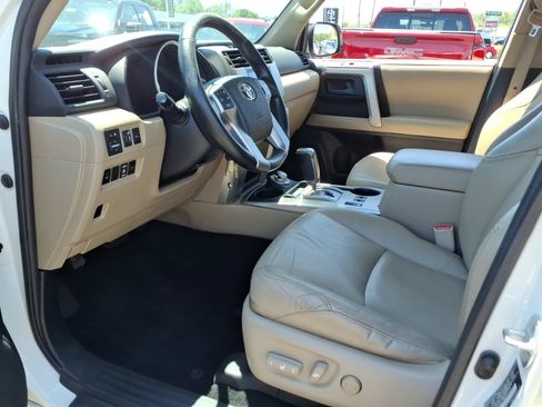 Used 2013 Toyota 4Runner SR5 w/ Premium Pkg AWD/4WD image 11