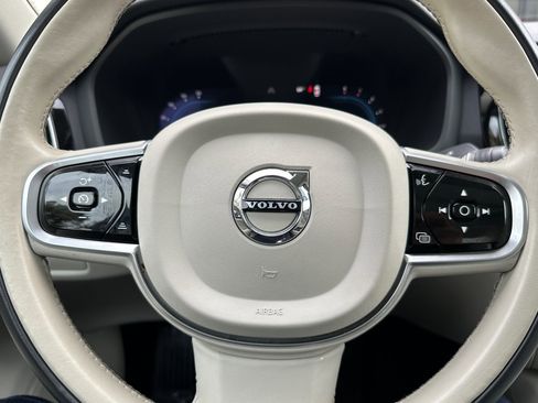 Used 2023 Volvo S60 B5 Plus w/ Climate Package image 27