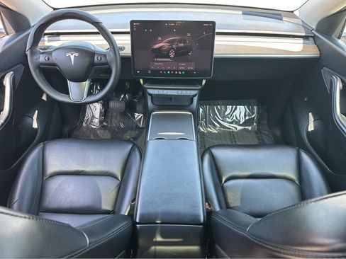 Used 2022 Tesla Model Y Long Range AWD/4WD image 4