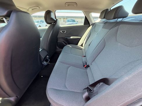 Used 2025 Kia K4 FWD image 24