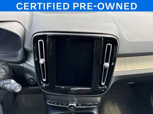 Used 2023 Volvo XC40 B5 Plus w/ Protection Package Premier AWD/4WD image 25
