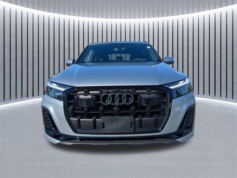 Used 2025 Audi Q7 3.0T Premium Plus image 10