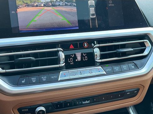 Used 2019 BMW 330i Sedan w/ M Sport Package RWD image 16