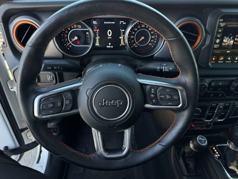 Used 2023 Jeep Gladiator Mojave w/ Cold Weather Group image 15