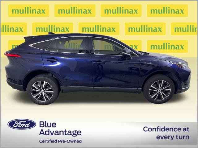 Used 2021 Toyota Venza LE AWD/4WD image 2