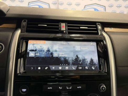 Used 2020 Land Rover Discovery HSE AWD/4WD image 19