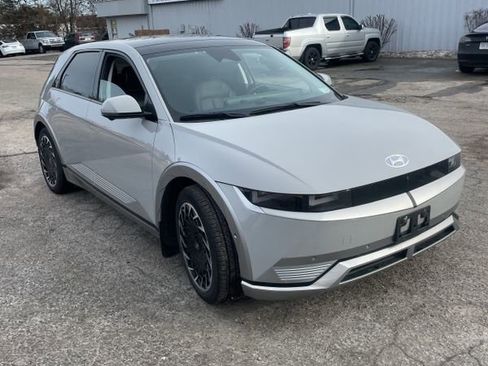 Used 2022 Hyundai Ioniq 5 Limited w/ Cargo Package image 1