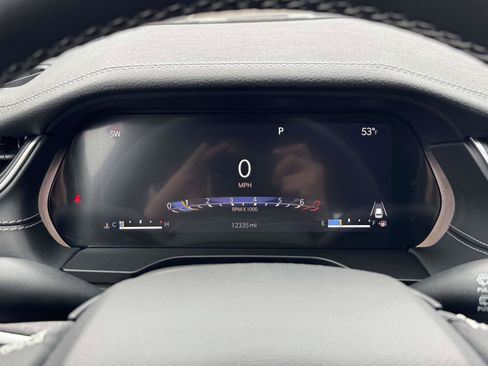 Used 2023 Jeep Grand Cherokee Limited image 19