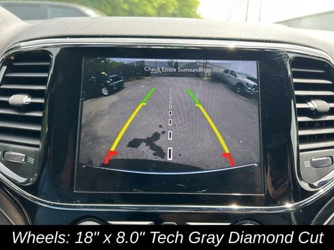 Certified 2020 Jeep Grand Cherokee Limited AWD/4WD image 22