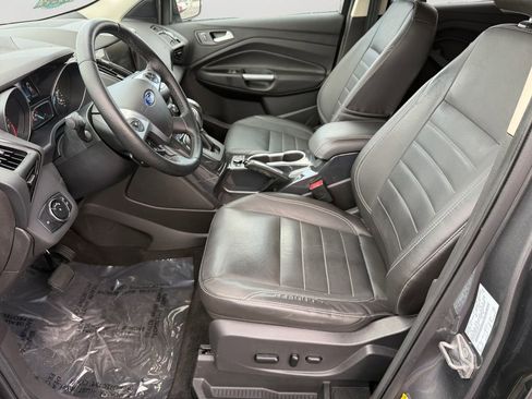 Used 2014 Ford Escape Titanium w/ Equipment Group 401A FWD image 24