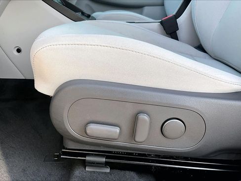Certified 2024 Hyundai Kona SEL FWD image 31