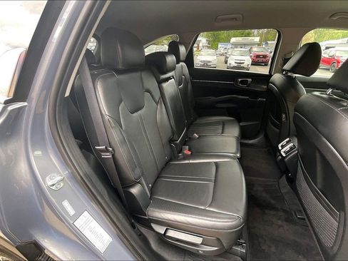 Used 2024 Kia Sorento S AWD/4WD image 25