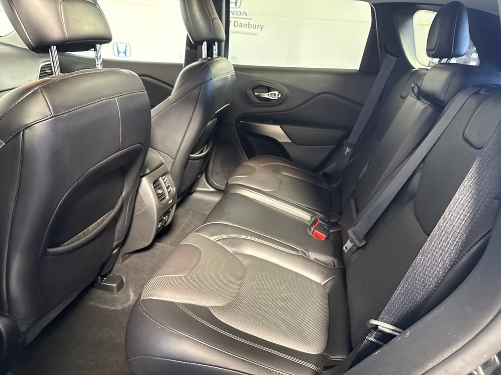 Used 2021 Jeep Cherokee Limited w/ Elite Package AWD/4WD image 12