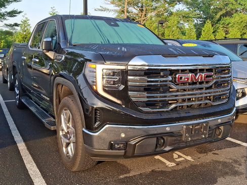 Certified 2023 GMC Sierra 1500 SLT w/ SLT Premium Plus Package AWD/4WD image 5