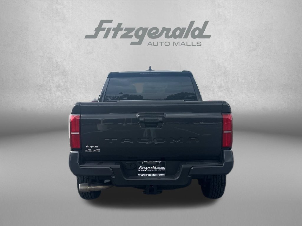 Used 2025 Toyota Tacoma SR5 AWD/4WD image 7