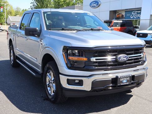 Used 2025 Ford F150 XLT w/ Equipment Group 301A Standard AWD/4WD image 2