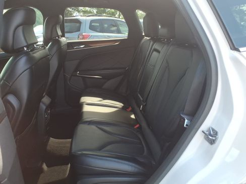 Used 2017 Lincoln MKC Reserve FWD image 25