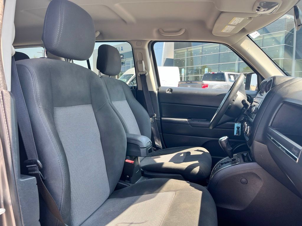 Used 2012 Jeep Patriot Sport w/ PWR Value Group FWD image 11