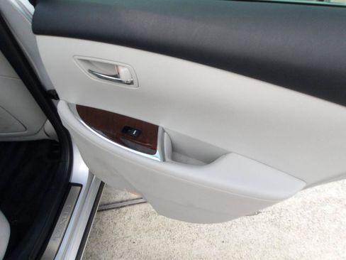 Used 2011 Lexus ES 350 FWD image 7