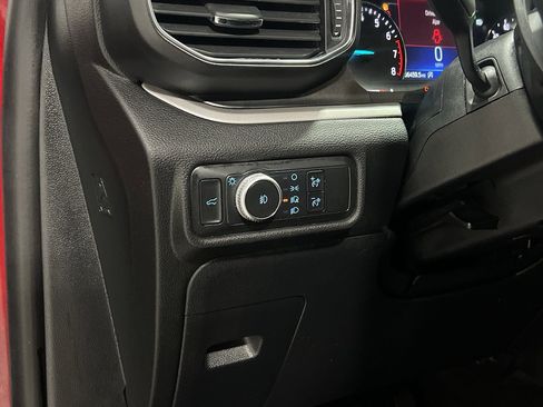 Used 2020 Ford Explorer XLT w/ Equipment Group 202A image 15