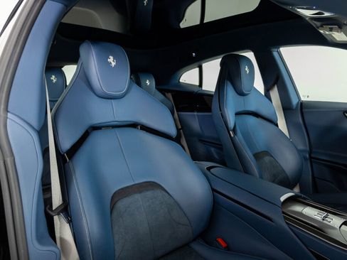 Certified 2025 Ferrari Purosangue AWD/4WD image 39