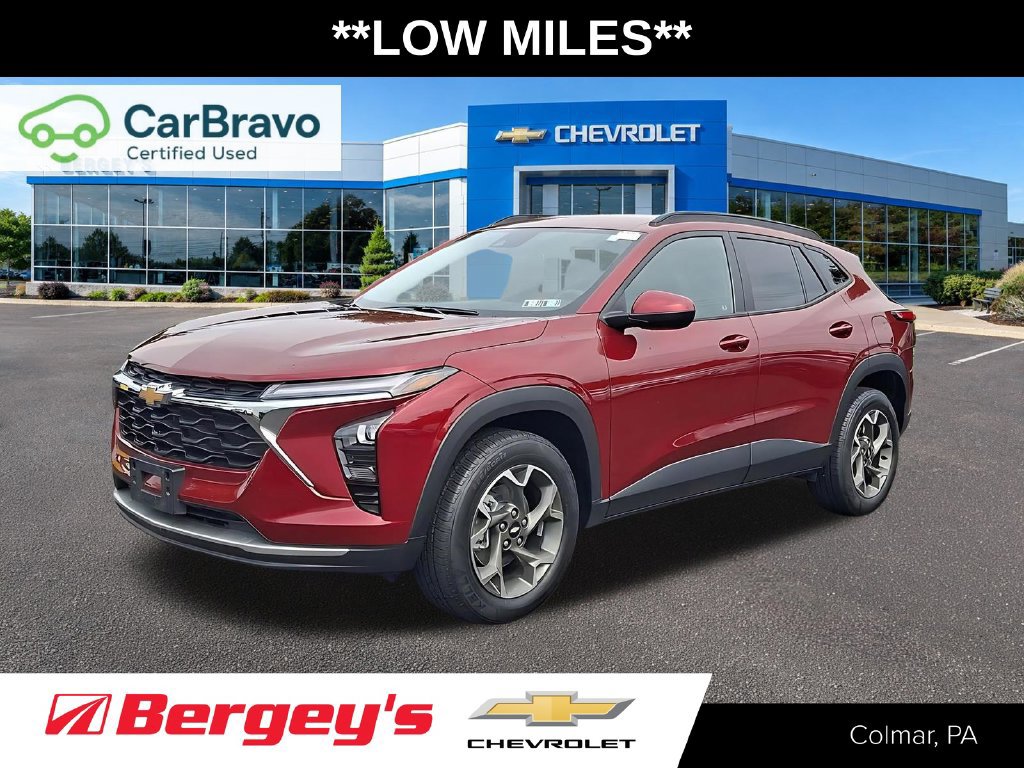 Certified 2024 Chevrolet Trax LT FWD image 1