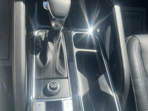 Used 2022 Kia Telluride EX w/ EX Premium Package image 24