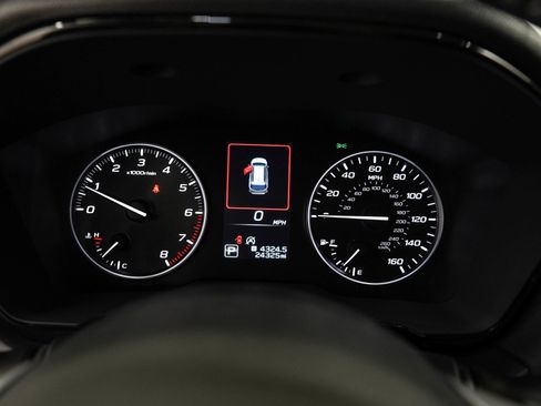 Used 2025 Subaru Outback Premium AWD/4WD image 27