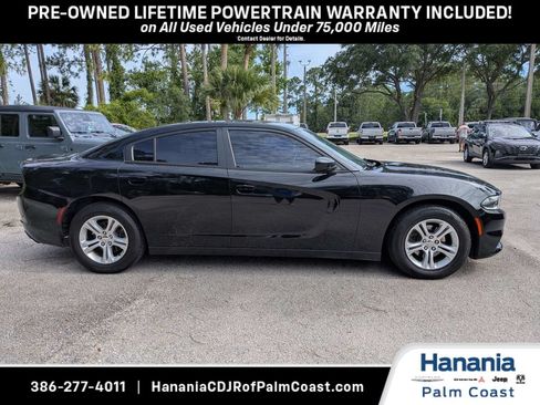 Used 2015 Dodge Charger SE w/ Popular Equipment Group RWD image 2