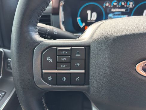 Used 2023 Ford F150 Lariat w/ Equipment Group 502A High AWD/4WD image 18