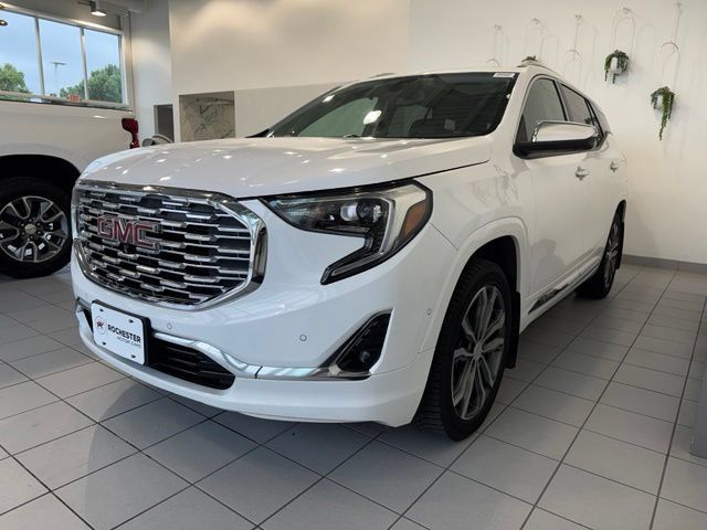 Used 2019 GMC Terrain Denali w/ Advanced Safety Package AWD/4WD image 37
