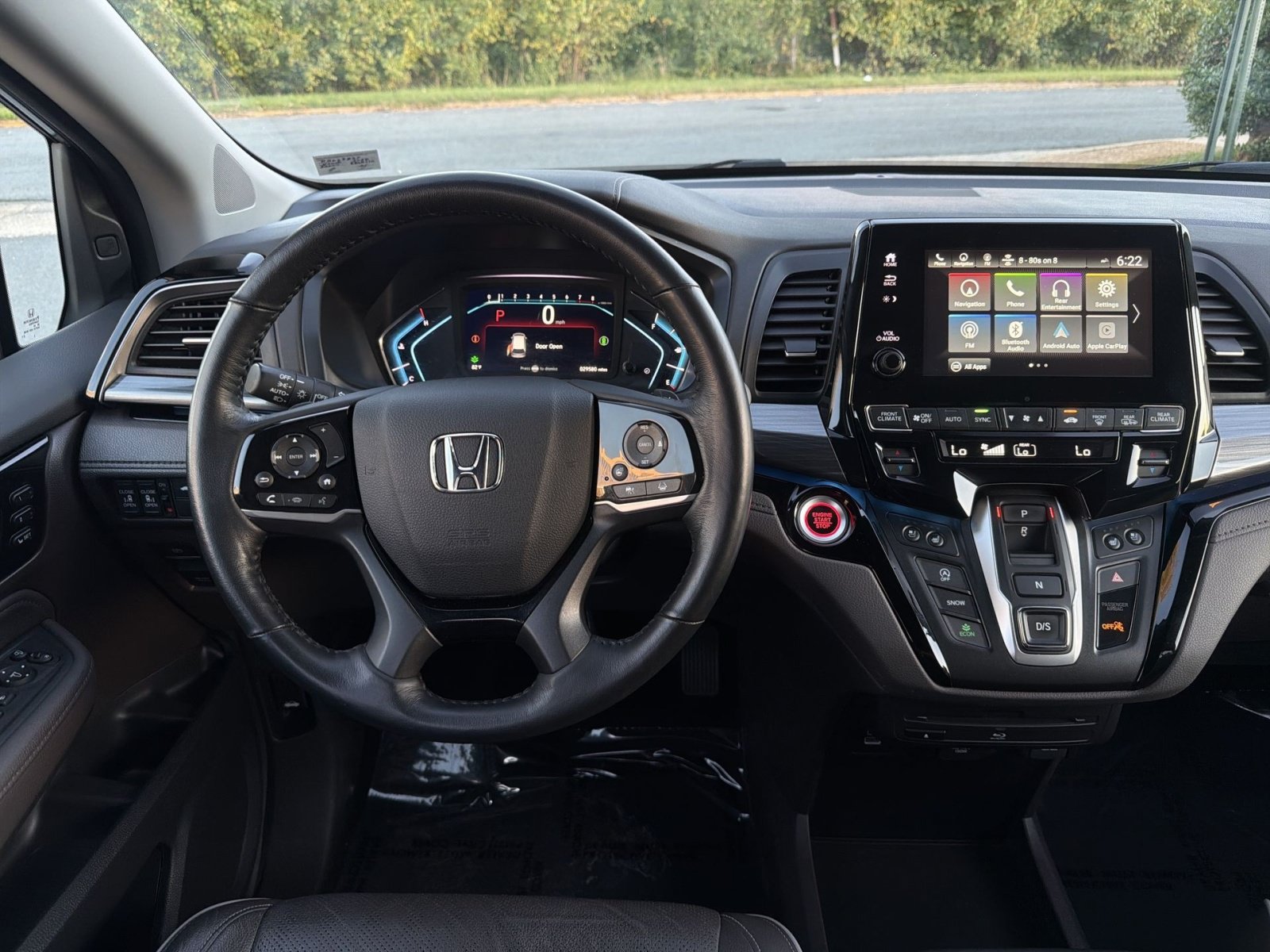 Used 2024 Honda Odyssey Elite image 16