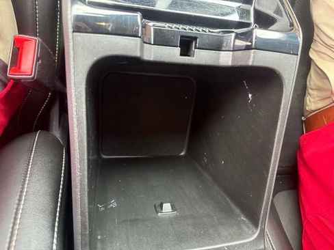 Used 2023 Jeep Grand Cherokee Altitude RWD image 29