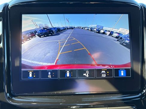 Used 2023 Chevrolet Traverse RS image 12