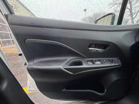 Used 2025 Nissan Versa SV image 18