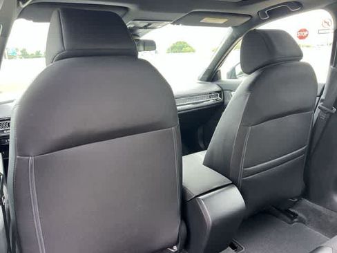 Used 2025 Honda Civic Sport image 13