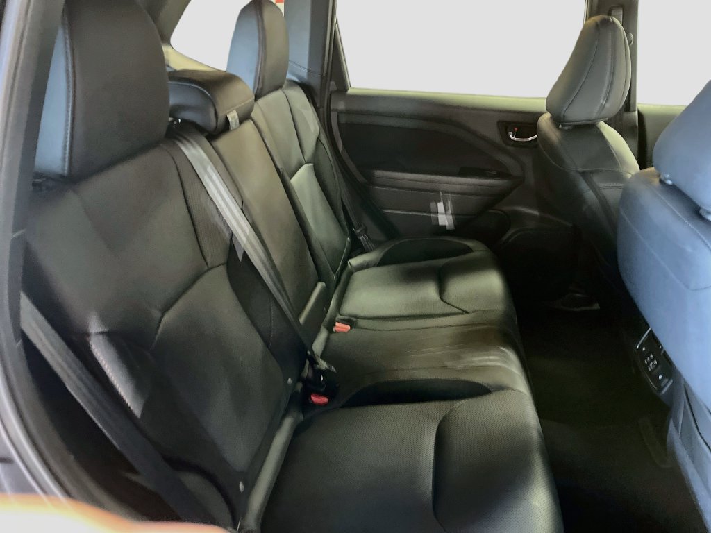 Used 2025 Subaru Forester Touring w/ Popular Package - Touring AWD/4WD image 29
