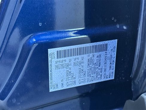 Used 2025 Nissan Rogue SV image 36