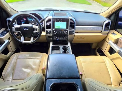 Used 2019 Ford F250 Lariat w/ Lariat Value Package AWD/4WD image 7