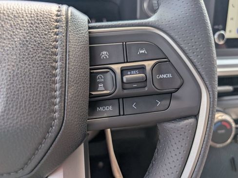 New 2026 Toyota 4Runner SR5 AWD/4WD image 20