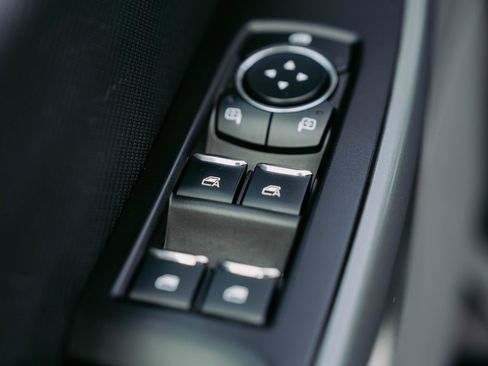 Used 2023 Ford F150 XLT w/ Trailer Tow Package image 17