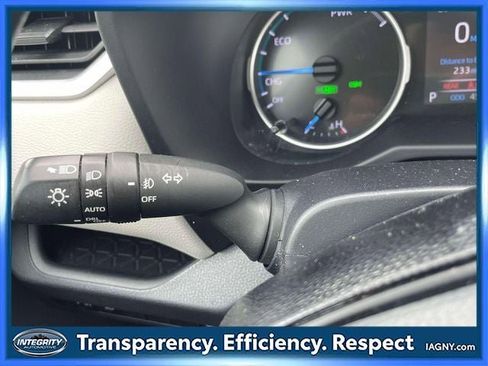 Used 2021 Toyota RAV4 XLE w/ Convenience Package image 24