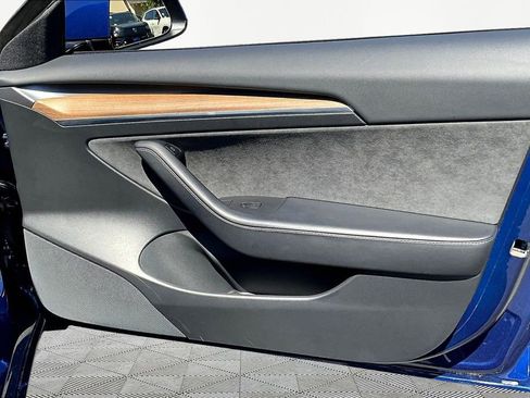 Used 2022 Tesla Model 3 Long Range image 26