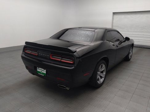 Used 2019 Dodge Challenger SXT RWD image 9