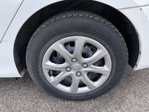 Used 2014 Hyundai Accent GLS image 11